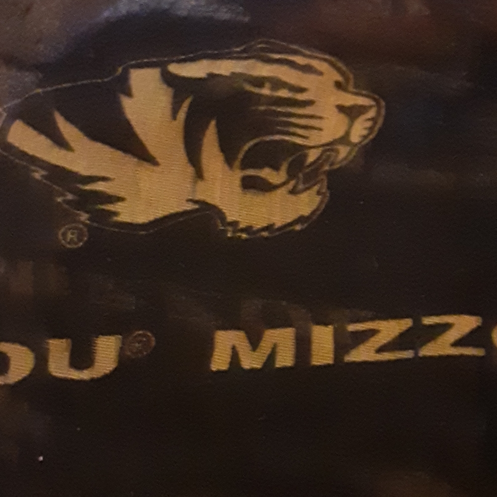 IPG Missouri MIZZOU TIGERS black gold infinity scarf Sheer One Size New w/ tags - Picture 7 of 8